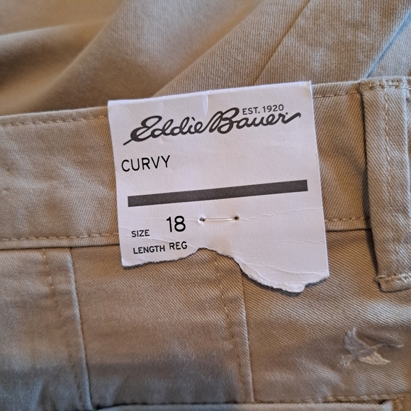Eddie Bauer women's size 18 khaki, curvy, strsight, stretch pants, New - Picture 4 of 7